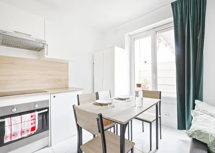 A Stopover In Oberkampf * باريس